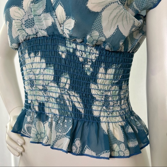 Blue and White Floral Sheer Top Y2K - Picture 4 of 6